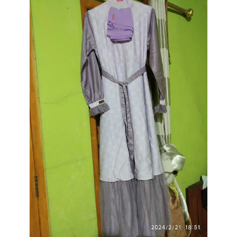 Preloved set pashmina Feliza series by Isa hijab (Like New)