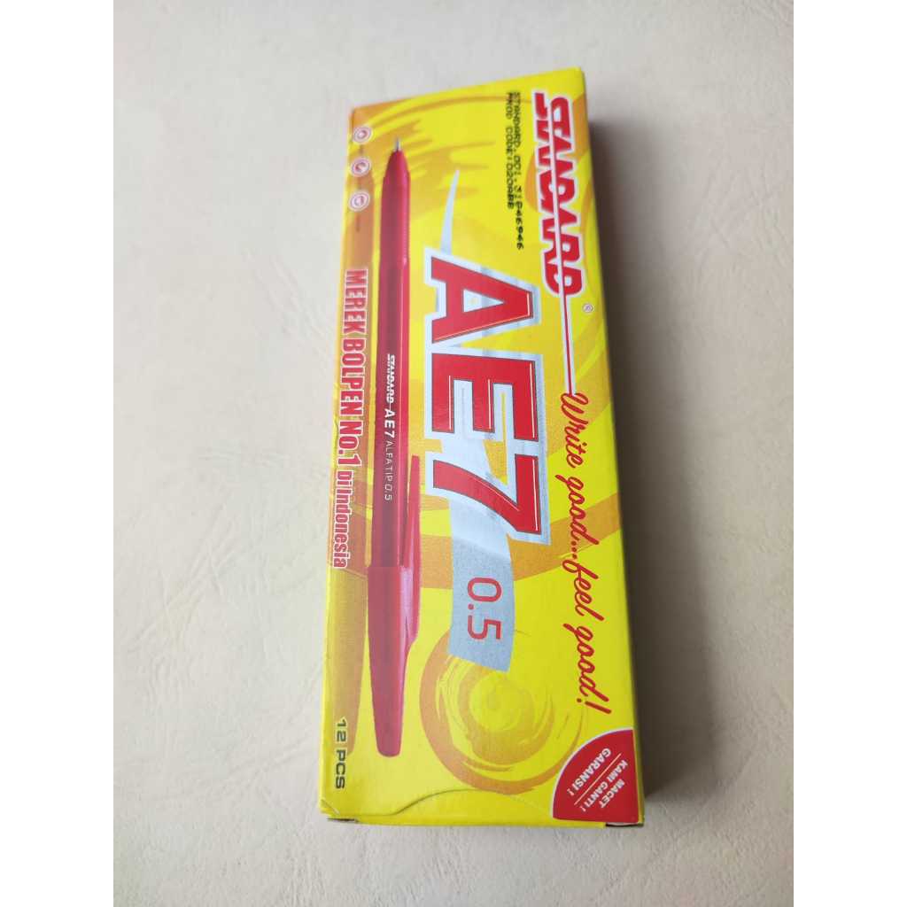 

STANDARD Bolpen AE7 Warna Merah (1 kotak isi 12 pc)