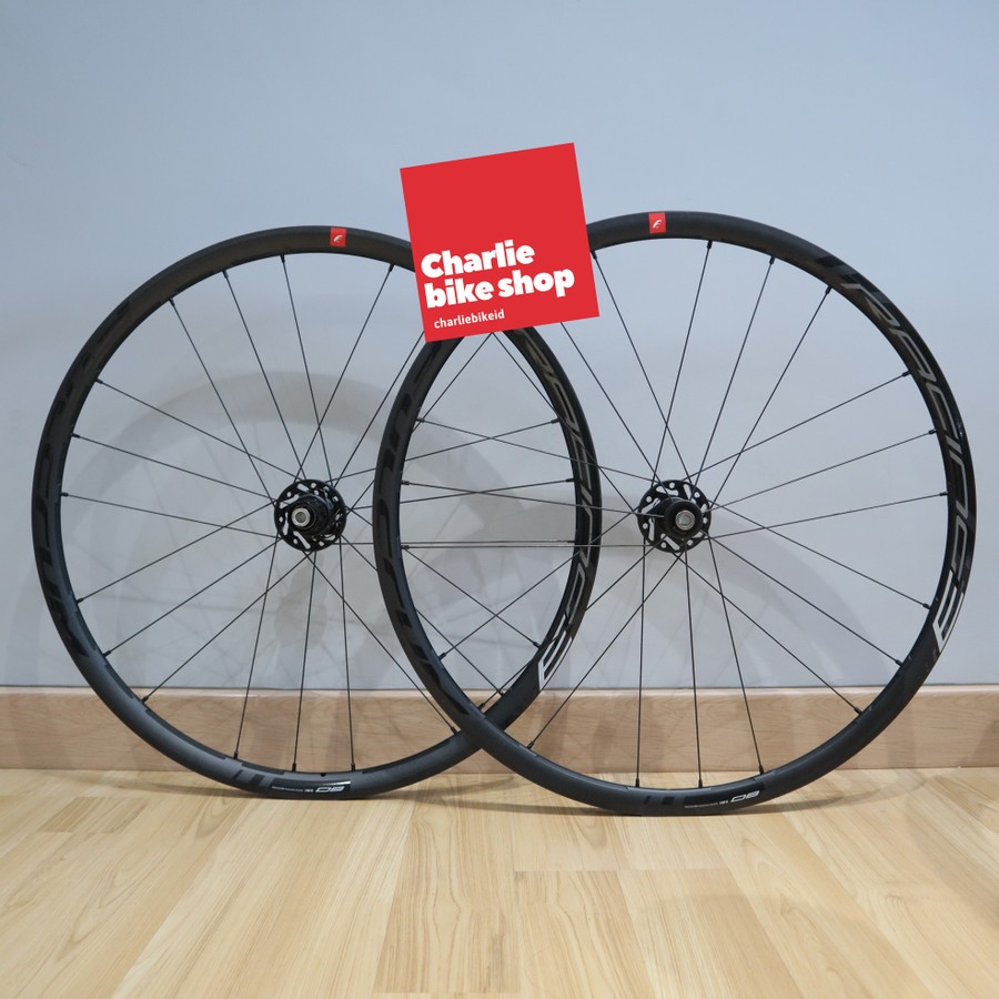 Wheelset Alloy FULCRUM Racing 3 Disc Brake 2 Way Fit C19 Center Lock For Shimano 11S