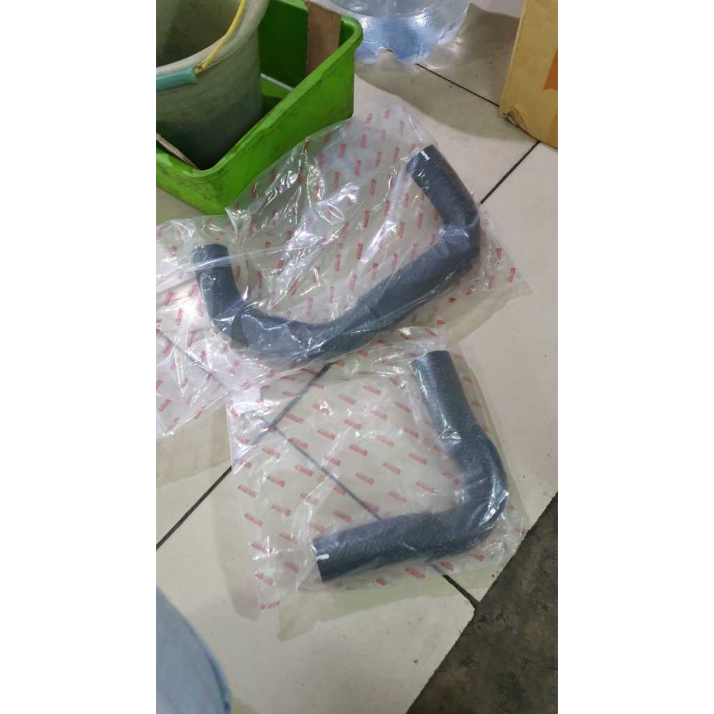ORIGINAL khusus taft / rocky independent 1 set selang radiator taft rocky independent
