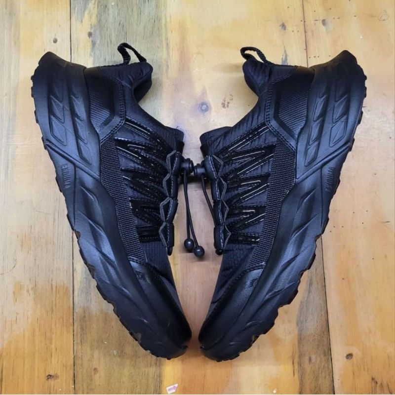 Sepatu Full Black Brotherhood xduma