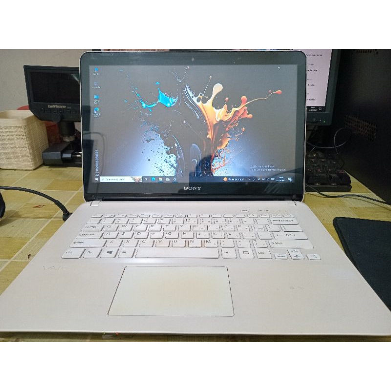 Laptop Sony core i3 gen 3 Touchscreen