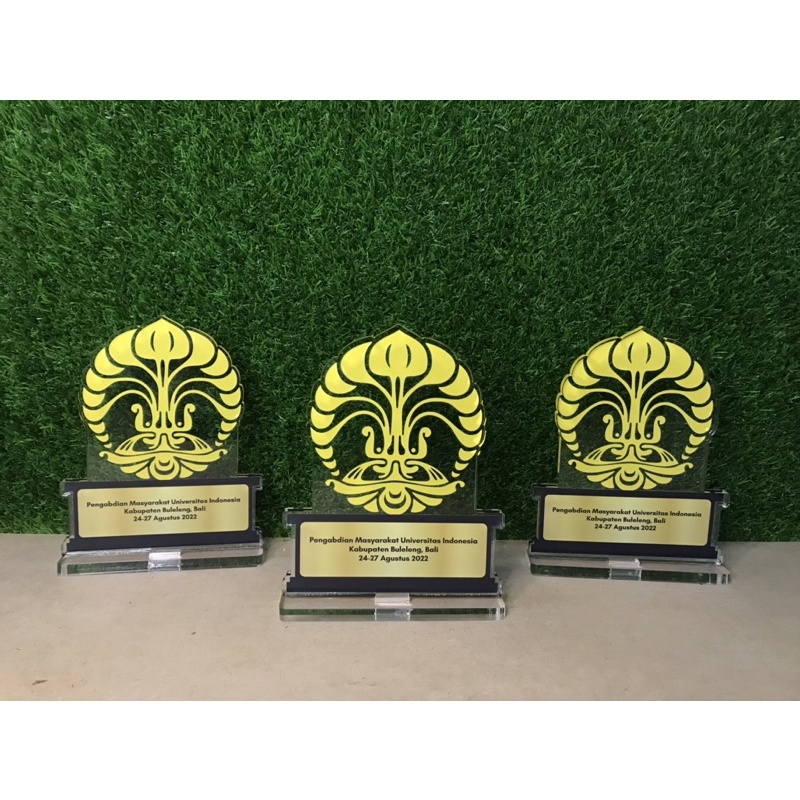 Plakat Akrilik Custom Sehari Jadi