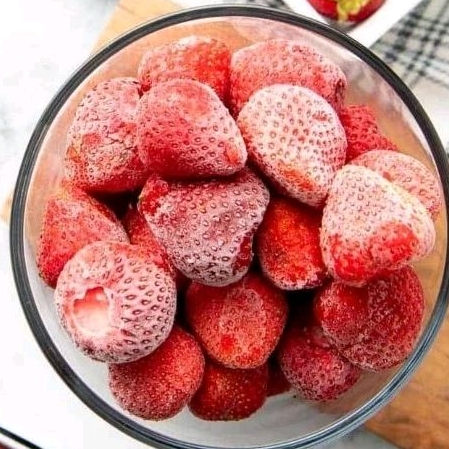 

STRAWBERRY FROZEN BUAH PREMIUM FRESH TERMURAH BERGARANSI IKAN LAKU IKAN SEGAR IKAN BEKU