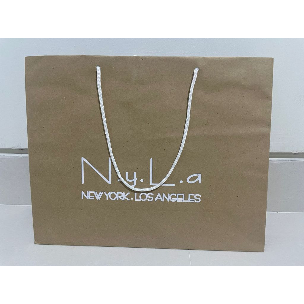 

PAPERBAG N.Y.L.A