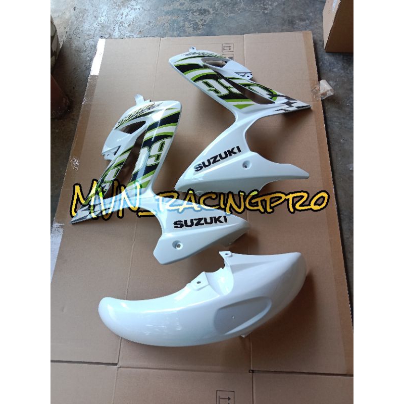 Paket sayap sayapan dek bok tebeng samping + spakbor SUZUKI SATRIA F FU LAMA BARONG 2013 sticker hij