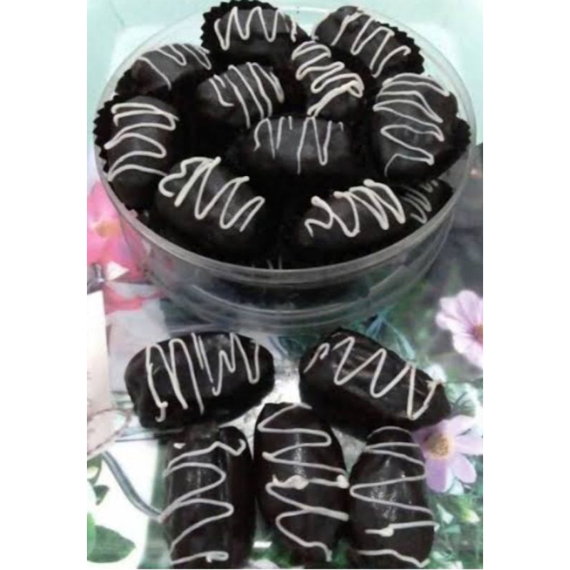 

KURMA COKLAT