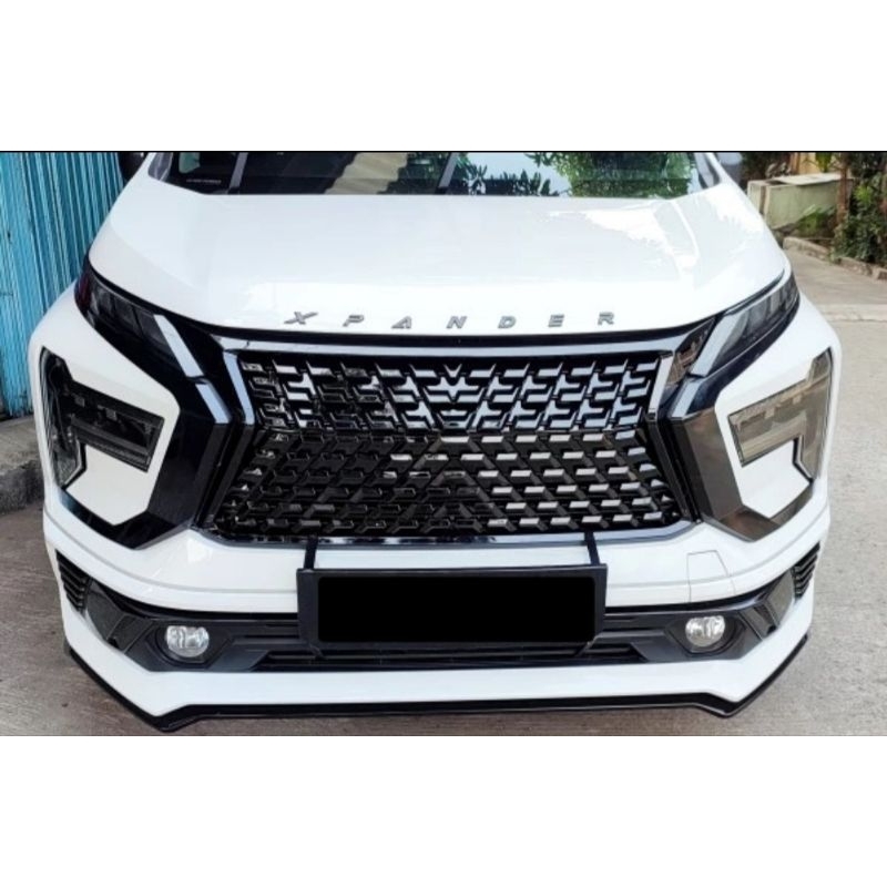 Grill xpander 2022 - 2023 black