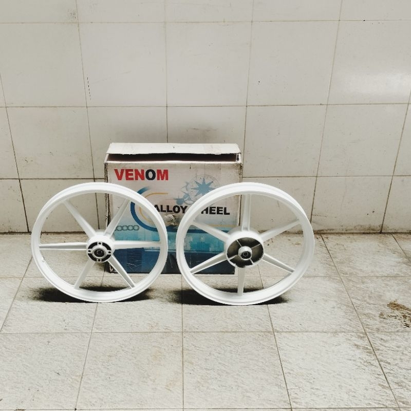 Pelk racing velk racing velg racing satria 2tak tornado Shogun 110 palang 6 lurus putih