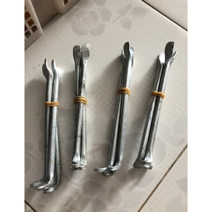 Alat Buka Cungkil Congkel Ban Sendok Ban Sepeda Motor Besi