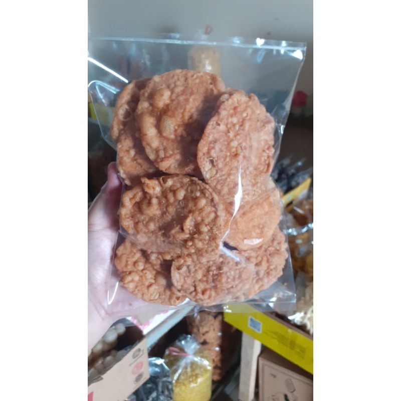 

KERIPIK TEMPE KHAS BANDUNG 250GRAM