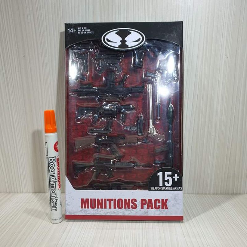 mainan action figure Mcfarlane Military 15+ Weapons Munitions Pack
tinggi sekitar 7 inch
artikulasi 