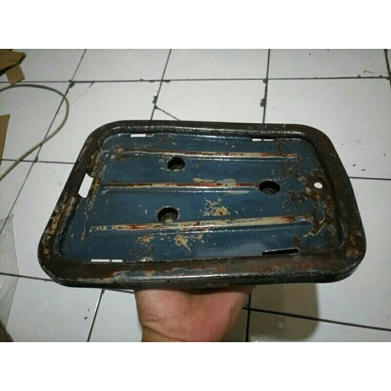 original paint Second Ori tatakan jok belakang motor vespa super / sprint