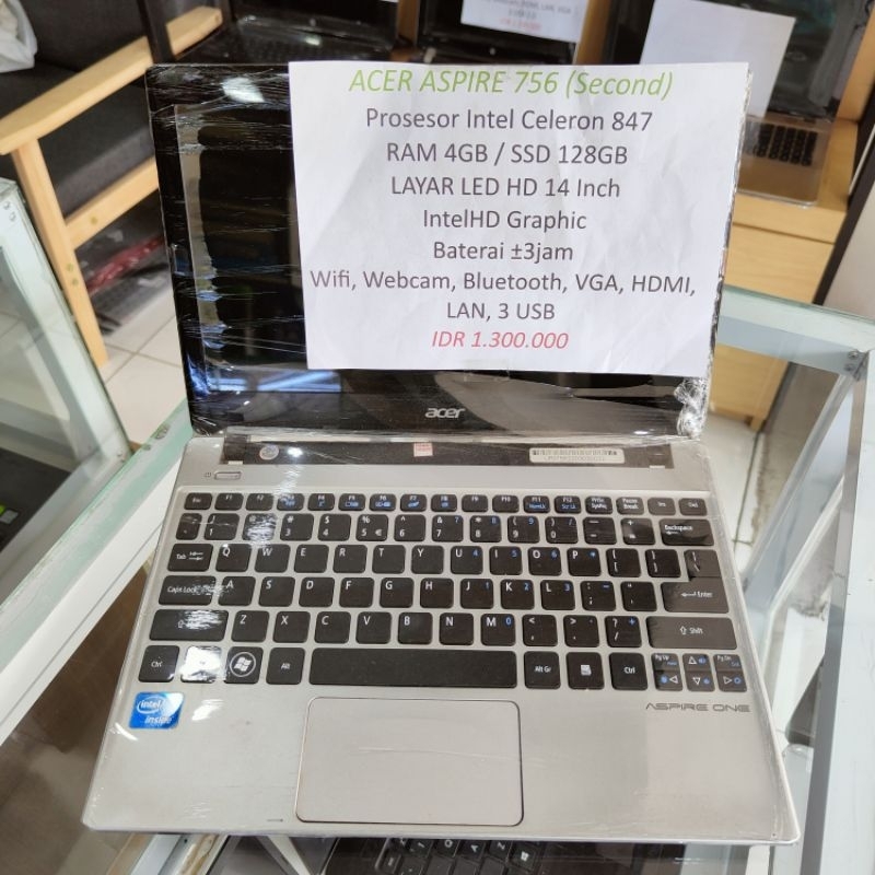 Second LAPTOP ACER 756 Aspire One Intel Celeron 11.6inch Netbook Bekas