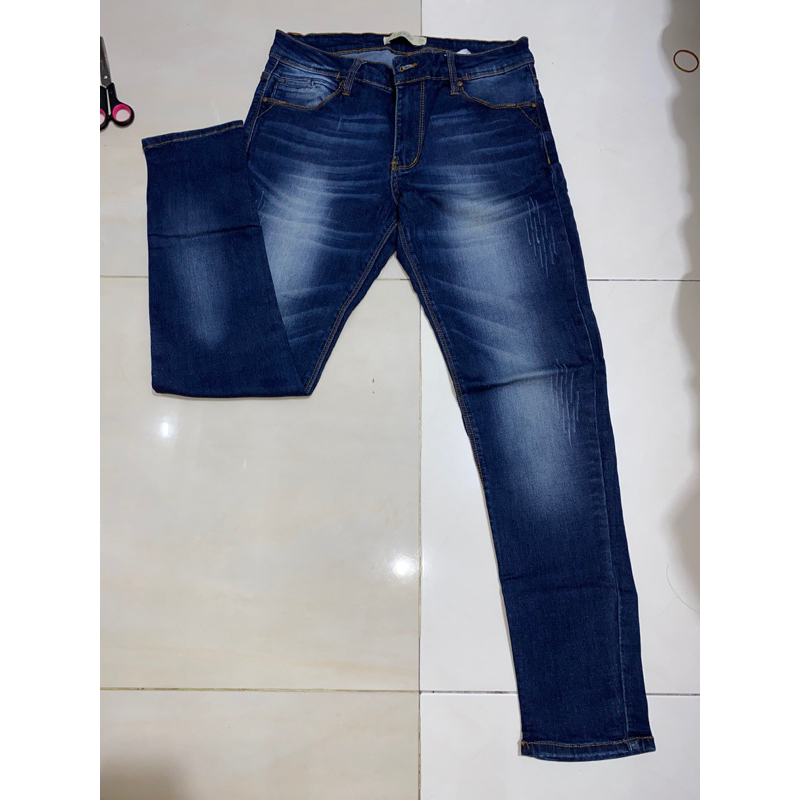 PRELOVED jeans wanita felino (BACA DESKRIPSI)