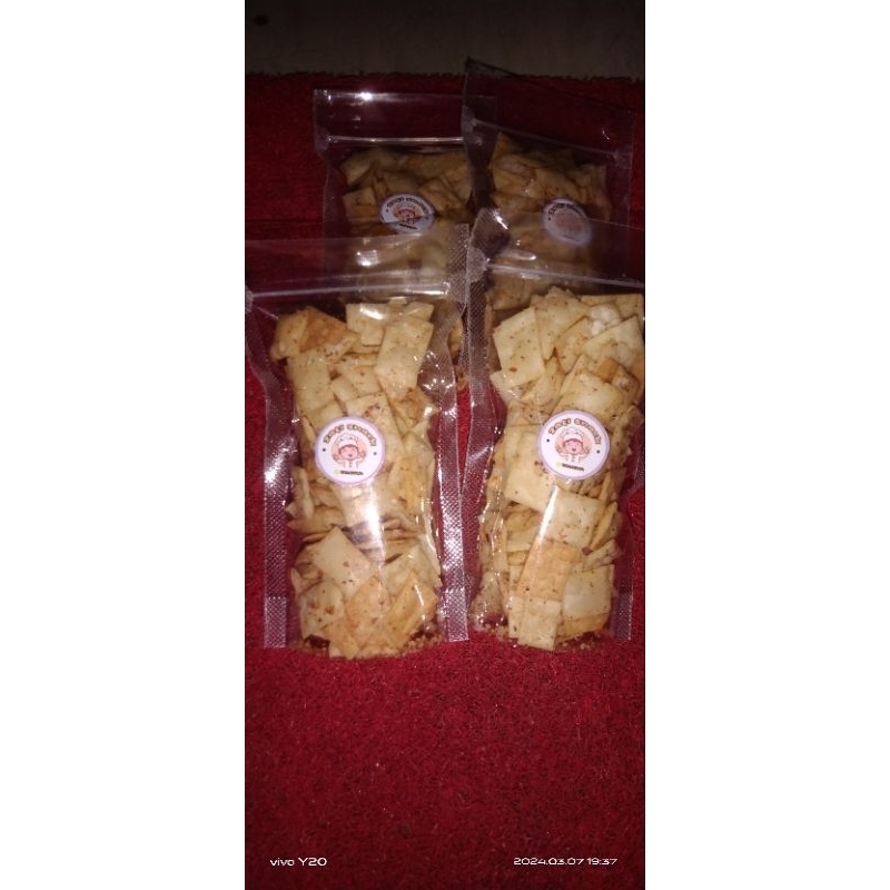 

kripik pangsit