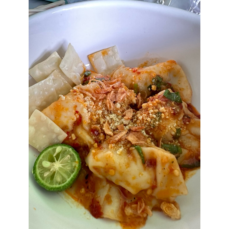 

wonton spaicyfrozen food