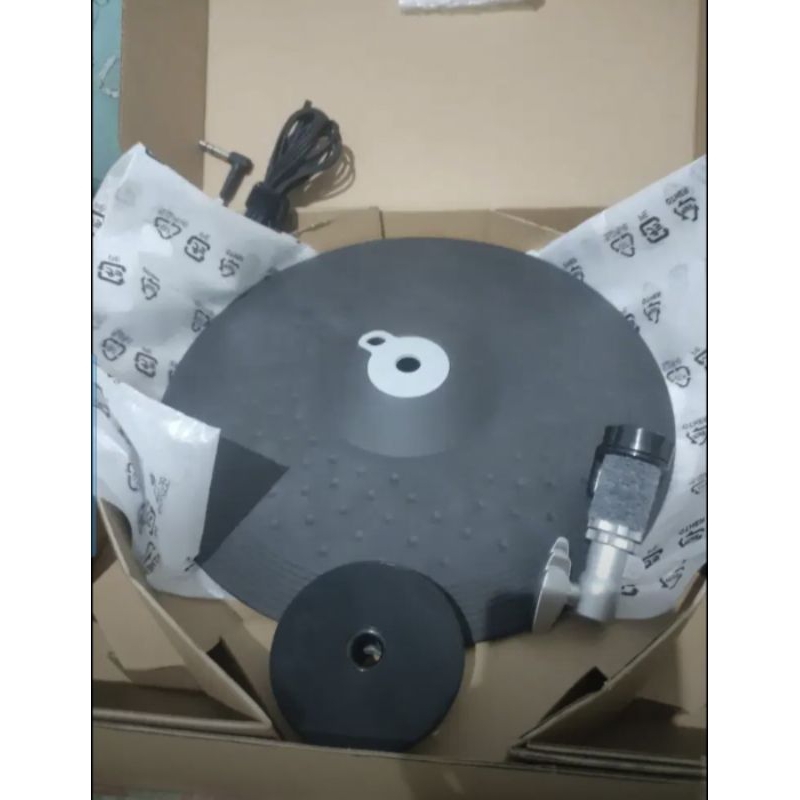 Yamaha DTX RHH 135 + Hi Hat Stand