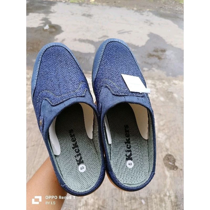 Sepatu sandal KICKERS