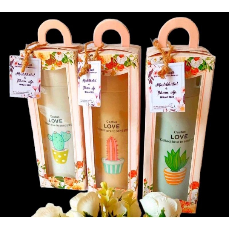 Souvenir botol kaktus