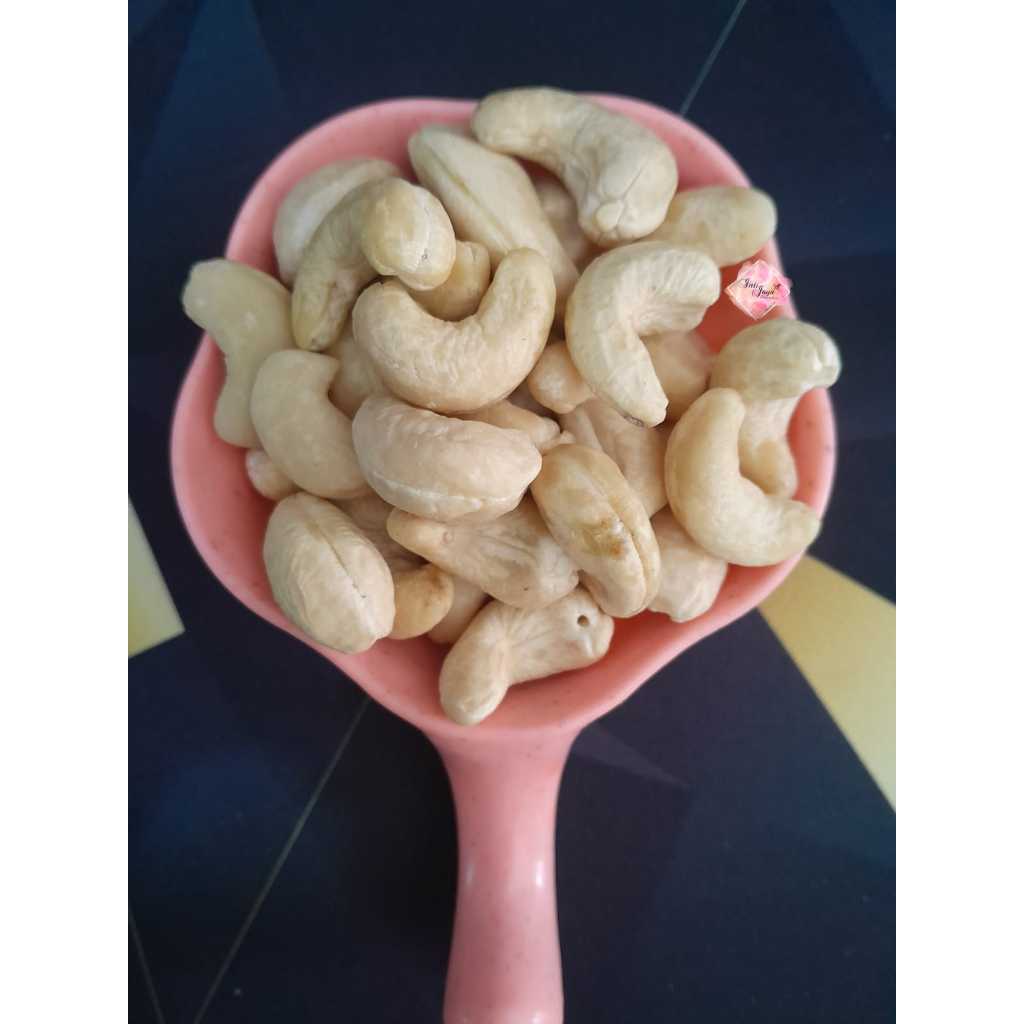 

CASHEW NUTS/KACANG MENTE/MEDE REAPCK 100 GR