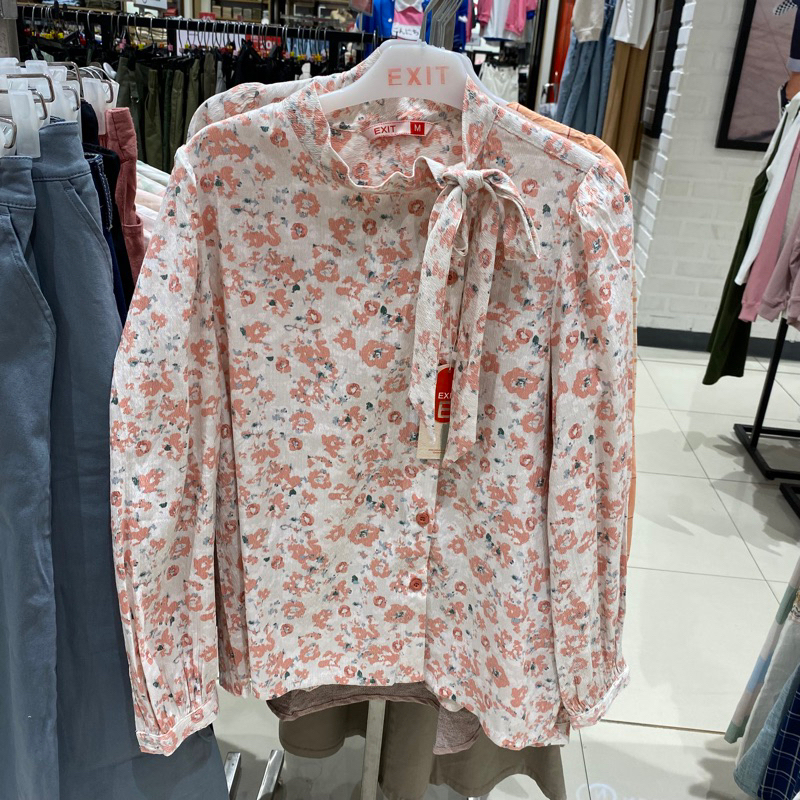 Exit Signature Jovita Blouse