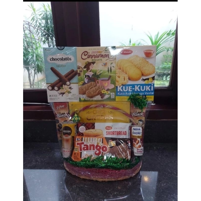 

PARCEL LEBARAN MAKANAN HAMPERS 2024 (1)