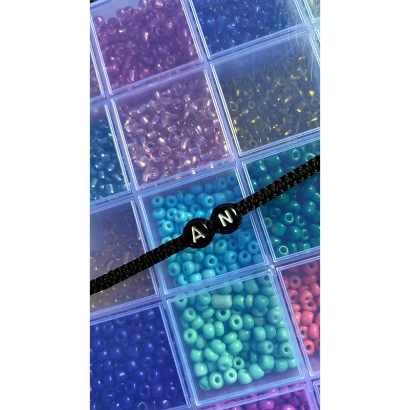 GELANG ANYAM MANIK HURUF INISIAL NAMA | INITIAL BRACELET