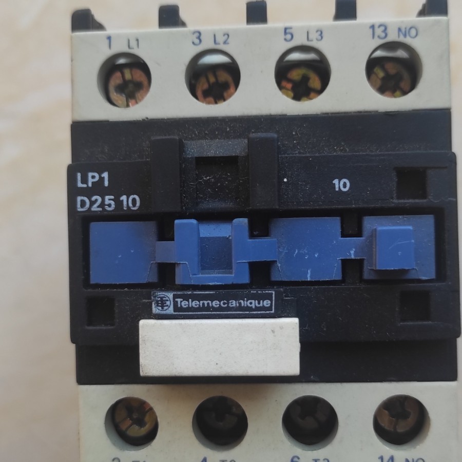 KONTAKTOR TELEMECANIQUE  SCHNEIDER LP1D2510 110VDC