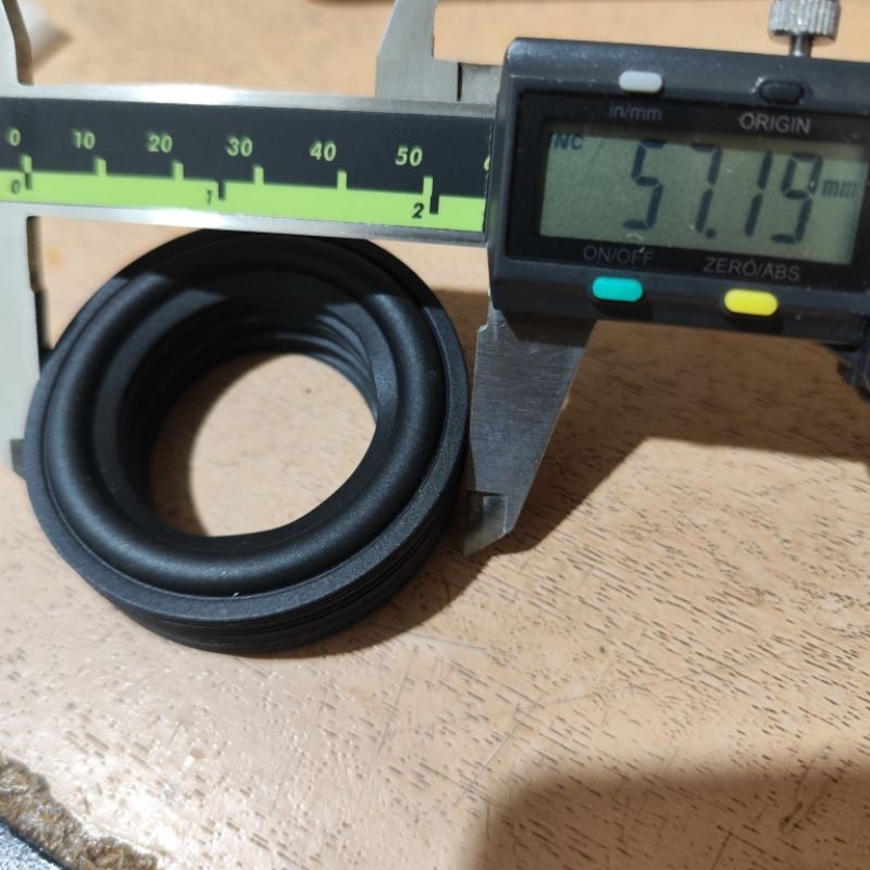 Spon Speaker 2.25 inch 57mm Spon Karet Silikon berkualitas Rapair Vivan Vs12, Vs15