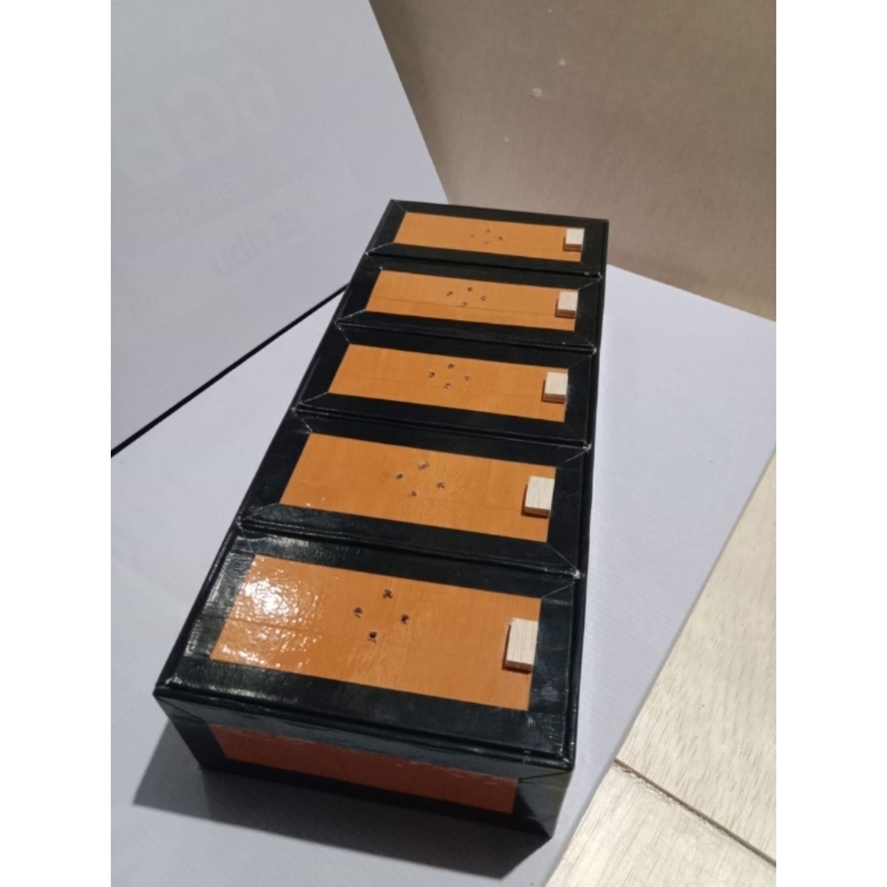 kandang jangkrik aduan 5 slot memanjang / kandang jangkrik triplek / kandang sekapan jangkrik aduan