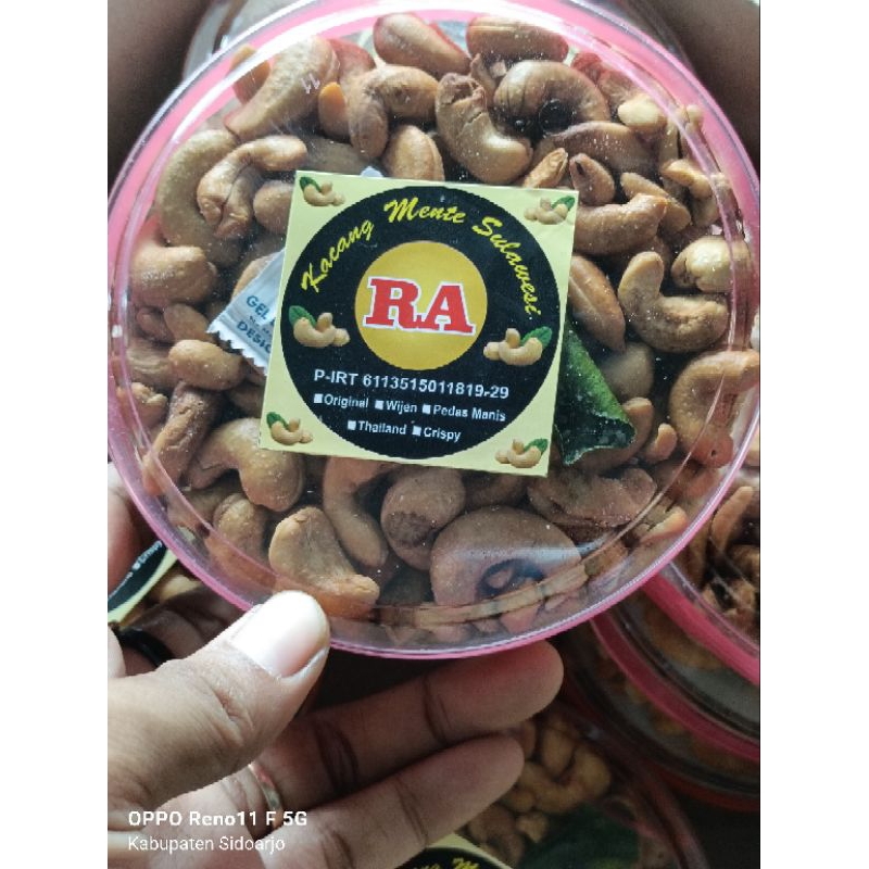 

kacang Mede kemasan toples 250 gram utuh original