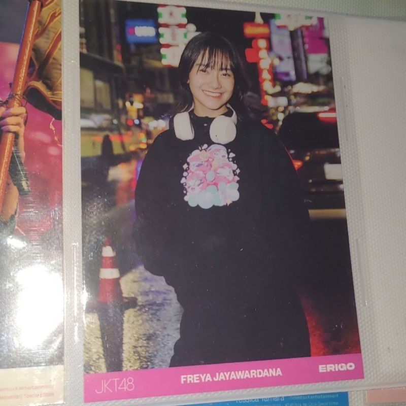 Photopack freya jkt48 x erigo hoodie