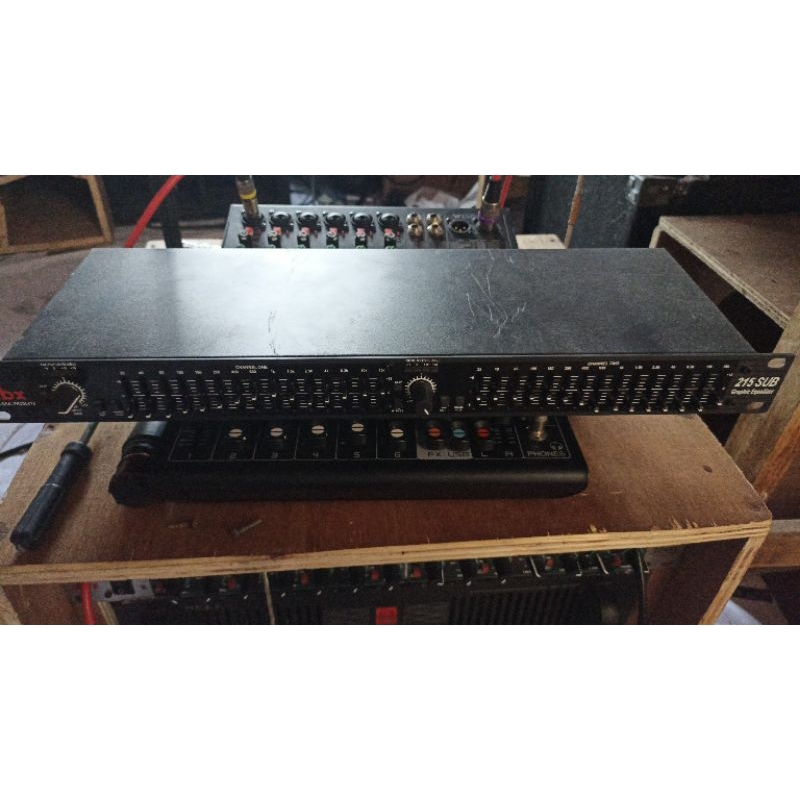 equalizer dbx 215 sub bekas