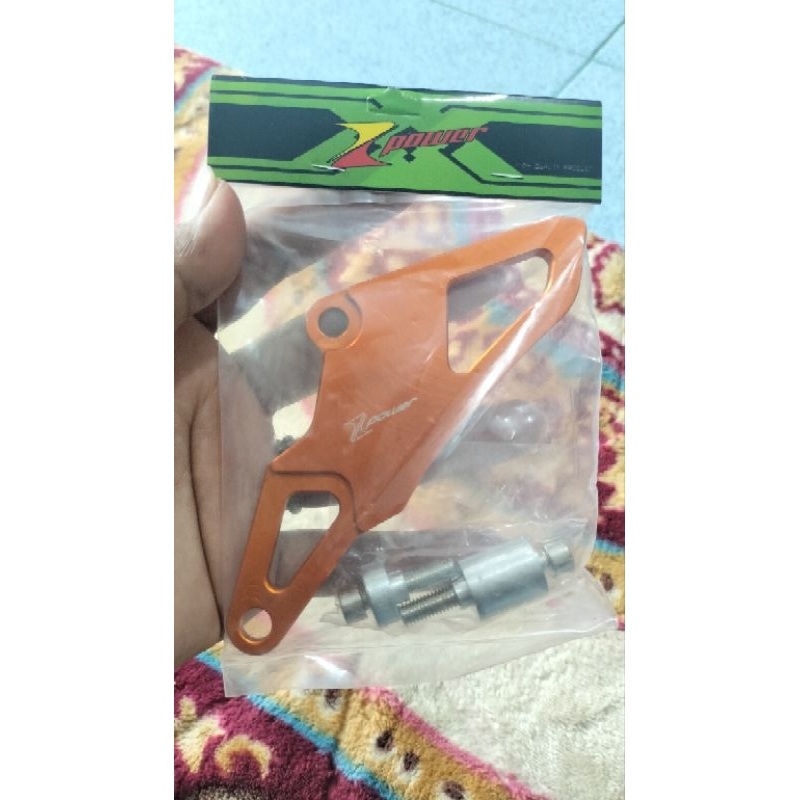 Tutup Gear Depan KLX / DT Z Power