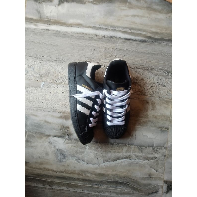 Adidas Superstar black