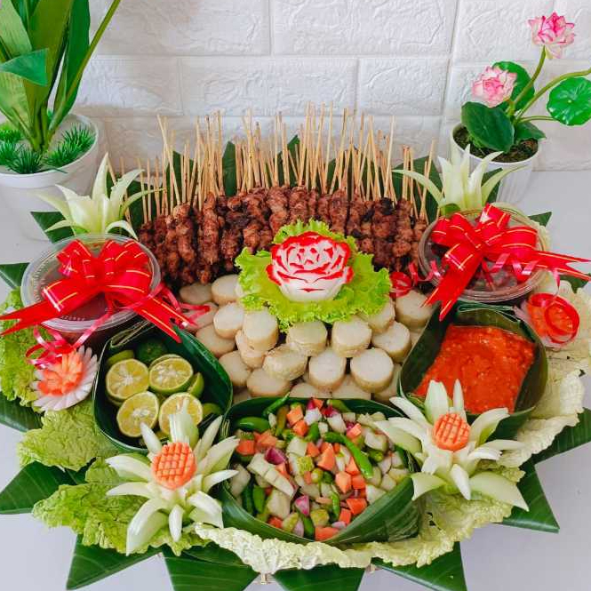 

Tumpeng Sate/ Sate tampah/ Sate ayam/ Sate/ Sate Tampah Spesial FULL daging 5 porsi