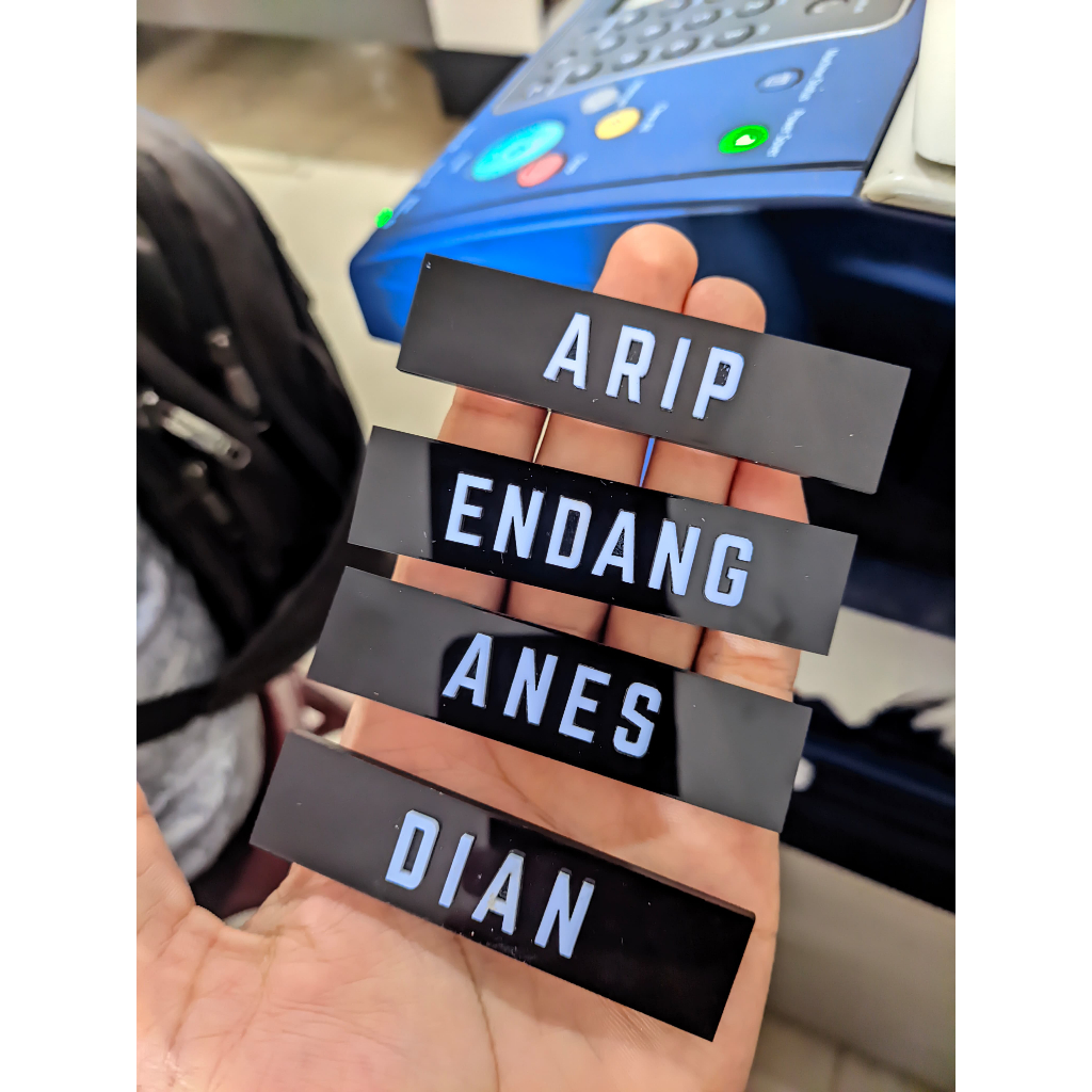 

Name Tag Timbul Premium