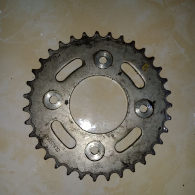 gir gear belakang karisma