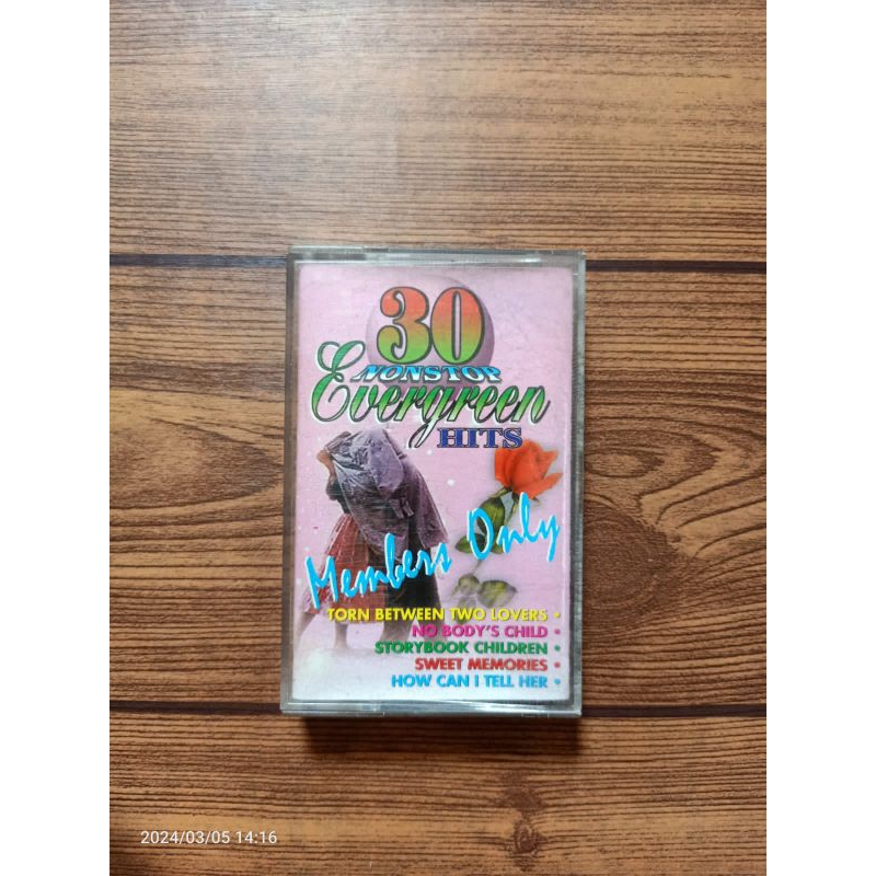 Kaset 30 NON STOP EVERGREEN HITS Member Only