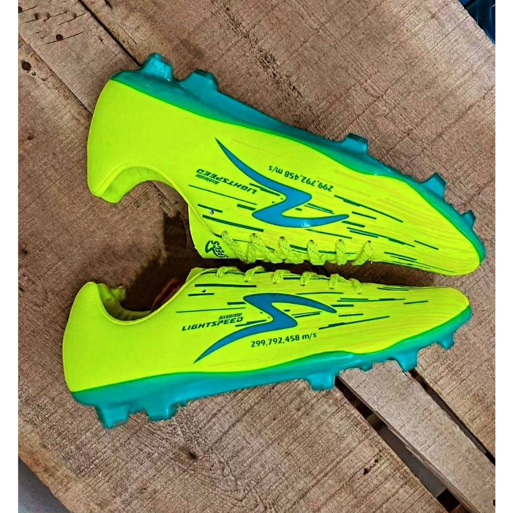 specs accelerator lightspeed reborn safety yellow fg sepatu bola original specs