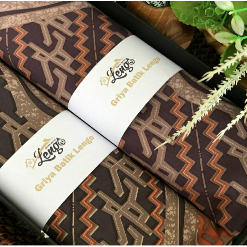 

Hampers Kain Batik | Hampers Lebaran | Hampers Kain Batik Solo