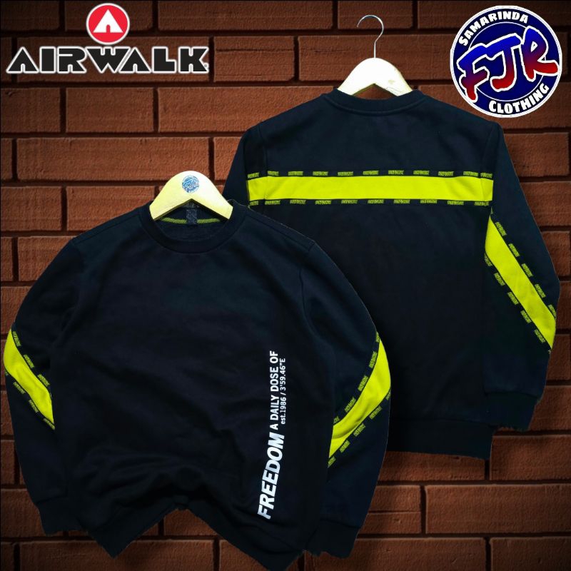 Airwalk Taped Crewneck Original