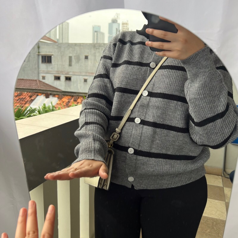 Cardigan Rajut Wanita Striped Knit Rajut Motif Lurik Garis