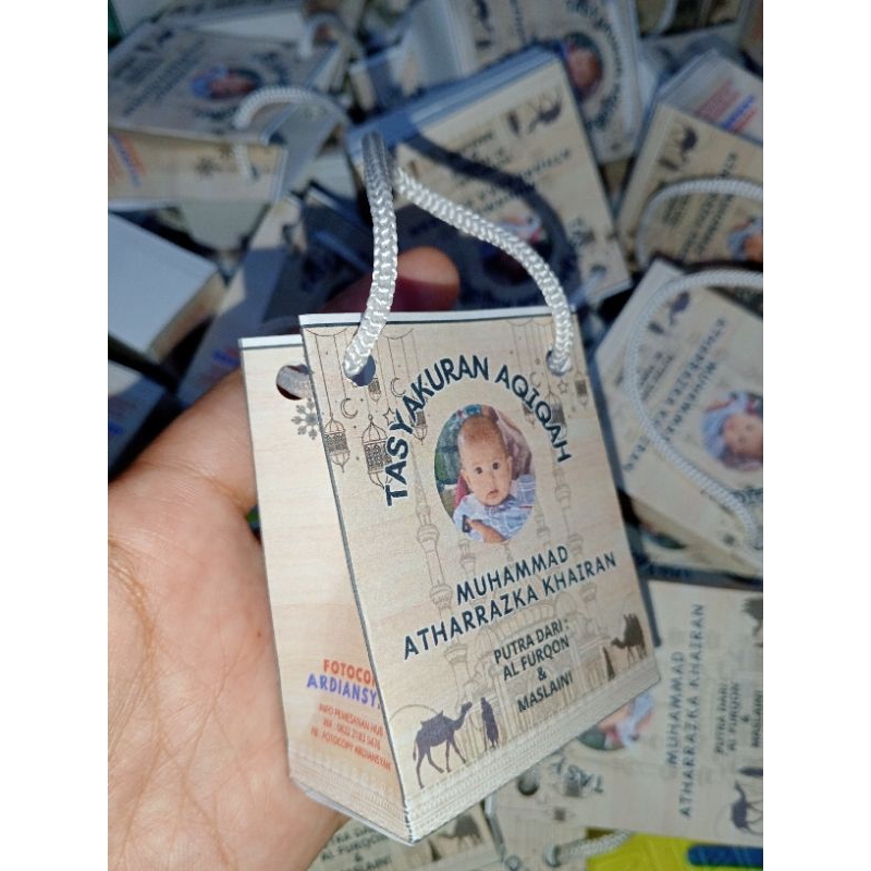

Paper Bag Telur Tasyakuran Aqiqah