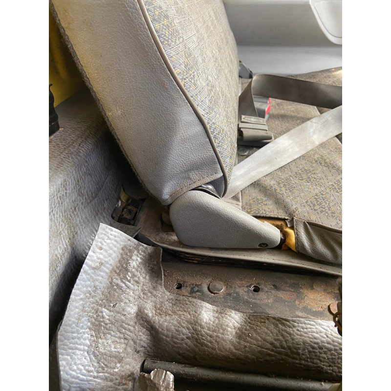 COVER REKLENING JOK PENUMPANG CANTER SEBLEAH KANAN ORIGINAL