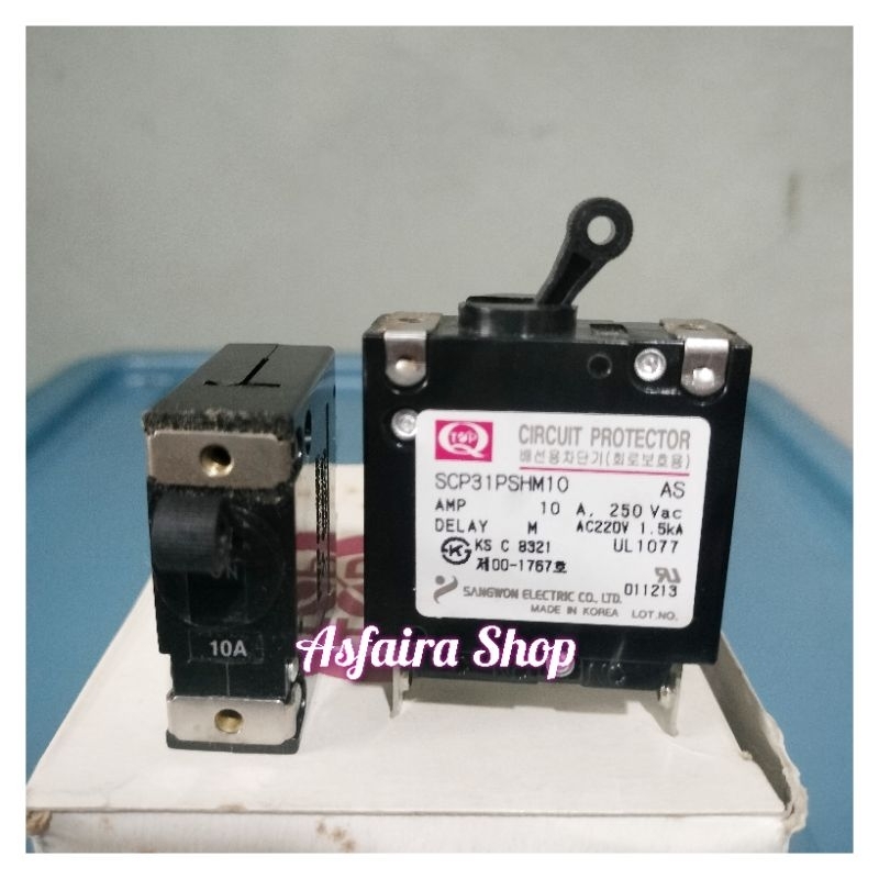 Circuit Protector 10A SPC31PSHM10