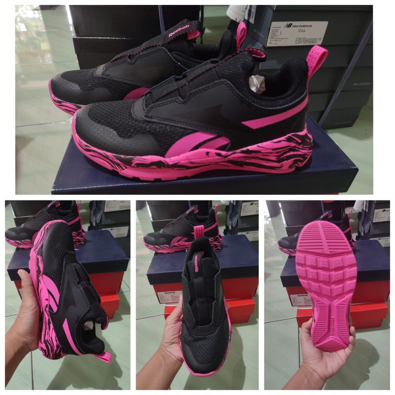 Sepatu Running Hitam Anak Perempuan Reebok Original