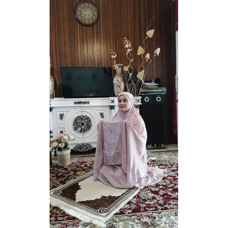 Mukena Renda Santorini