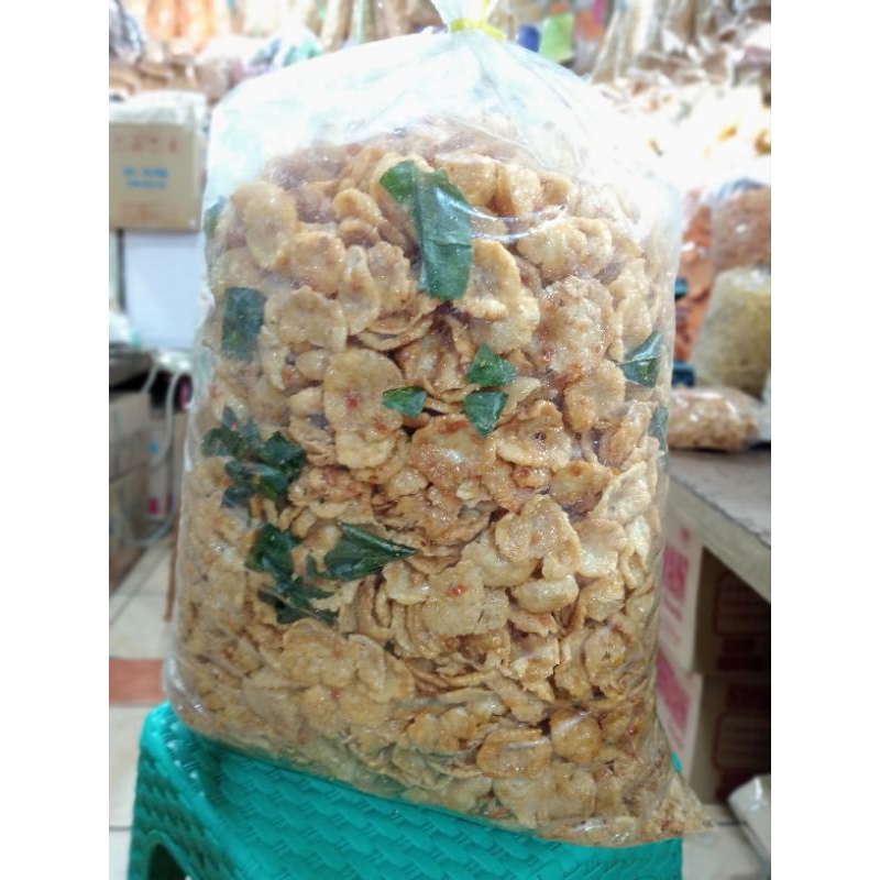 

emping mlinjo daun jeruk 1 bal isi 5kg